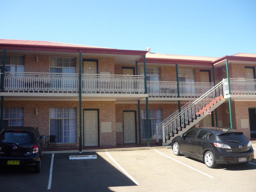 Heritage Motor Inn Goulburn Esterno foto