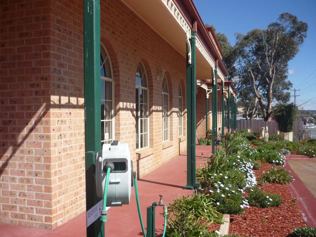 Heritage Motor Inn Goulburn Esterno foto