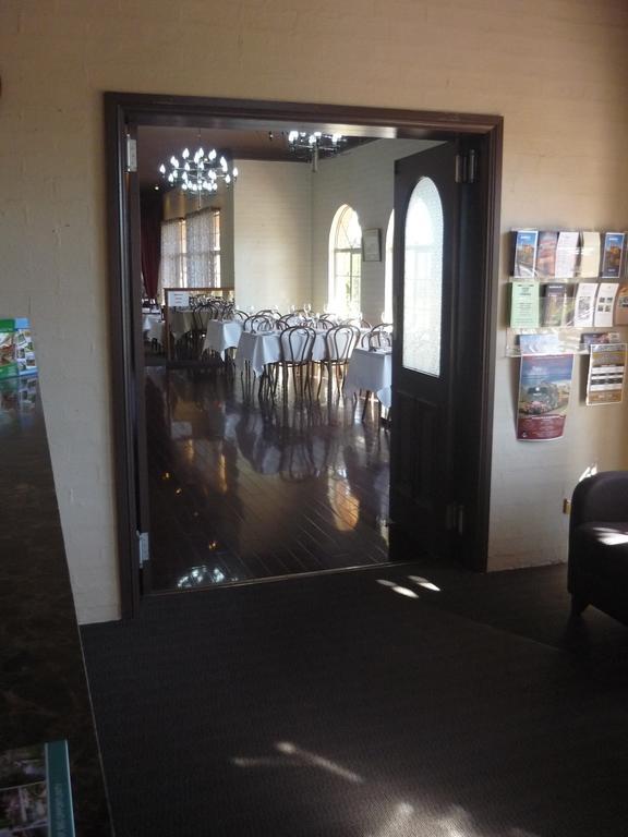 Heritage Motor Inn Goulburn Esterno foto