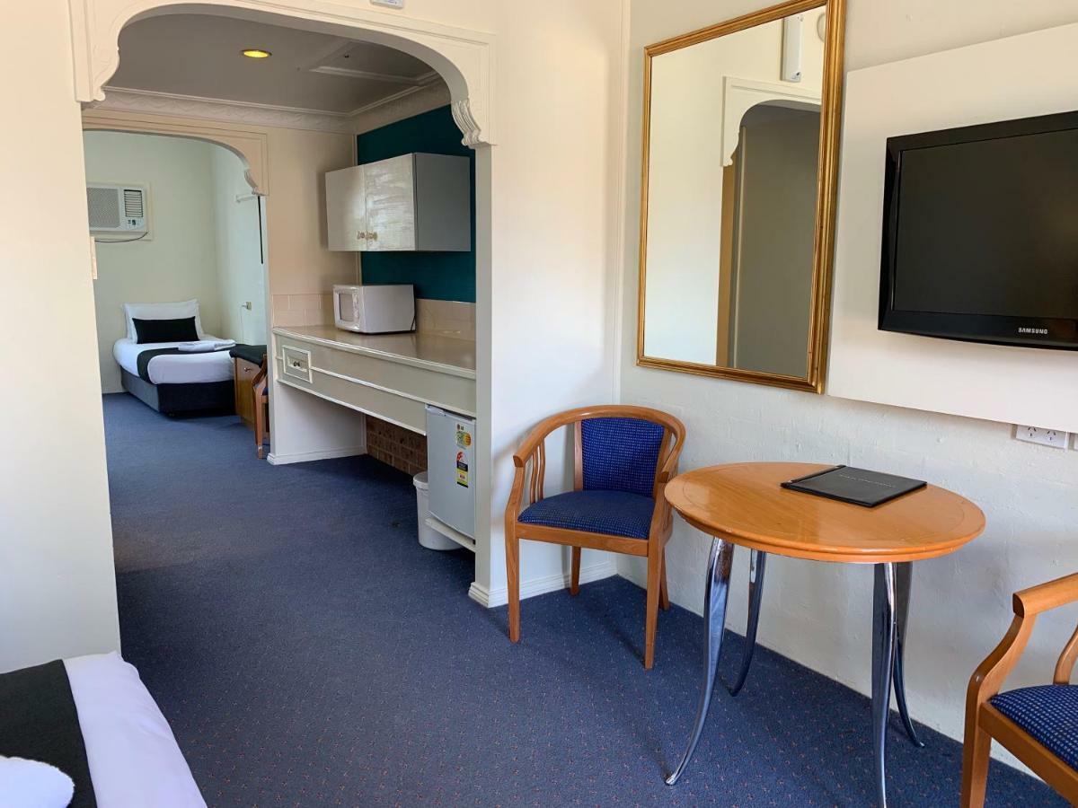 Heritage Motor Inn Goulburn Esterno foto