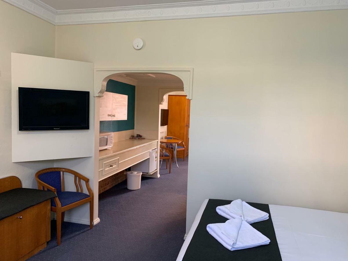 Heritage Motor Inn Goulburn Esterno foto