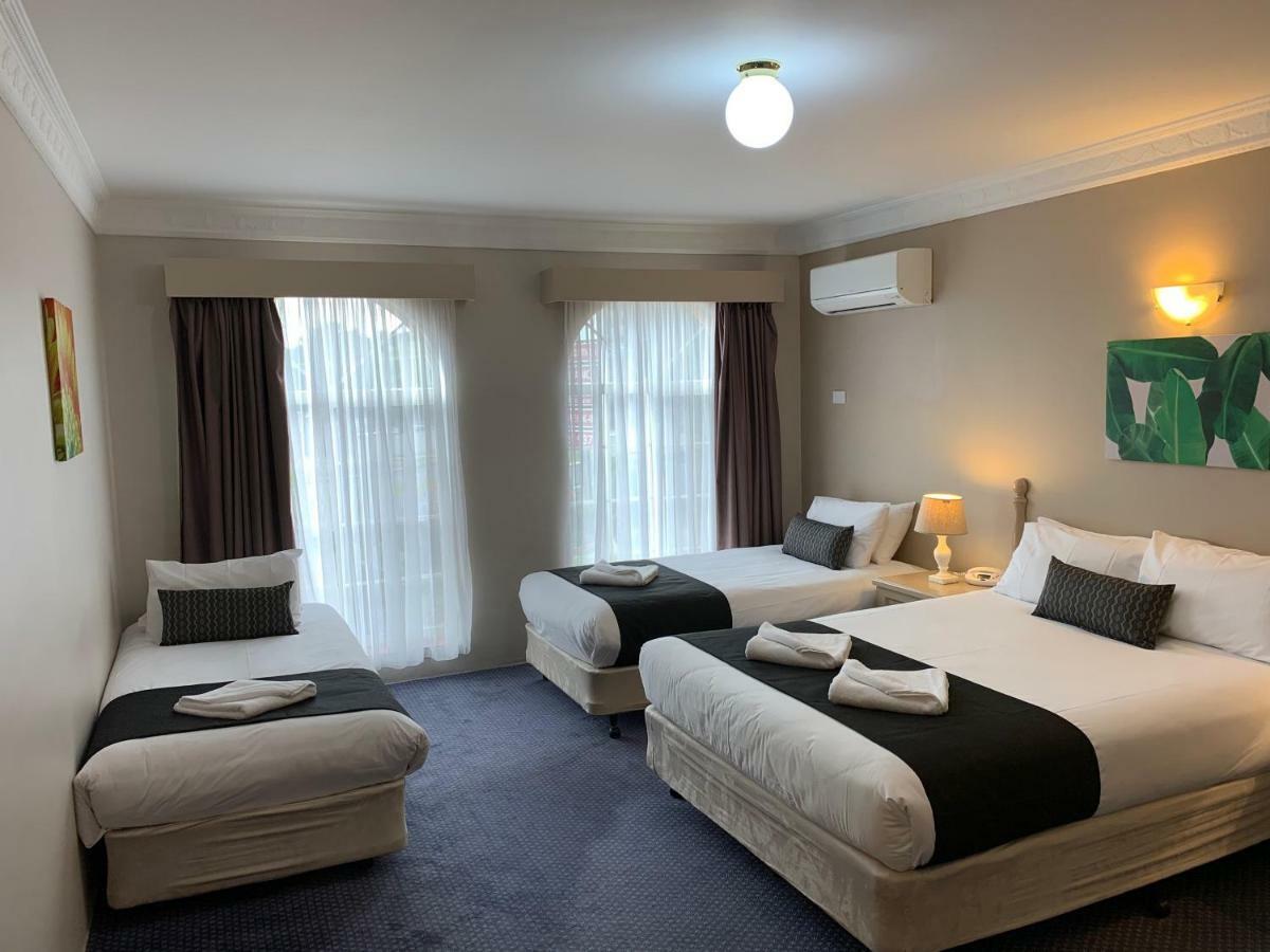 Heritage Motor Inn Goulburn Esterno foto